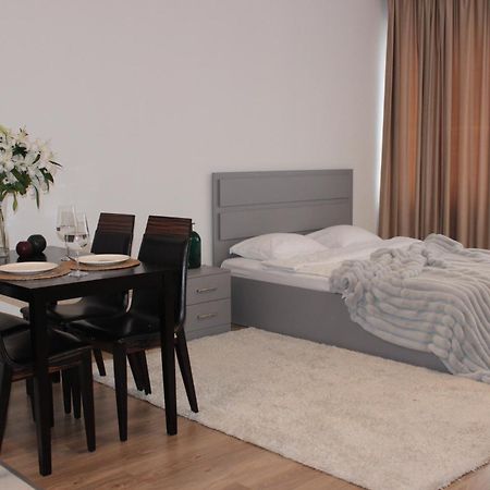 Cozy Home Exclusive Time 阿拉木图 外观 照片